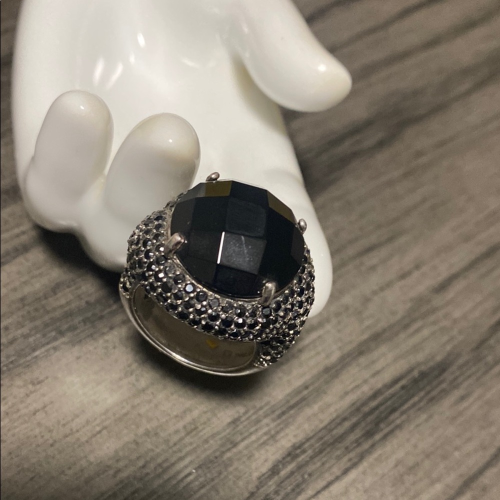 Gorgeous Sterling Silver Black Stone Ring!!